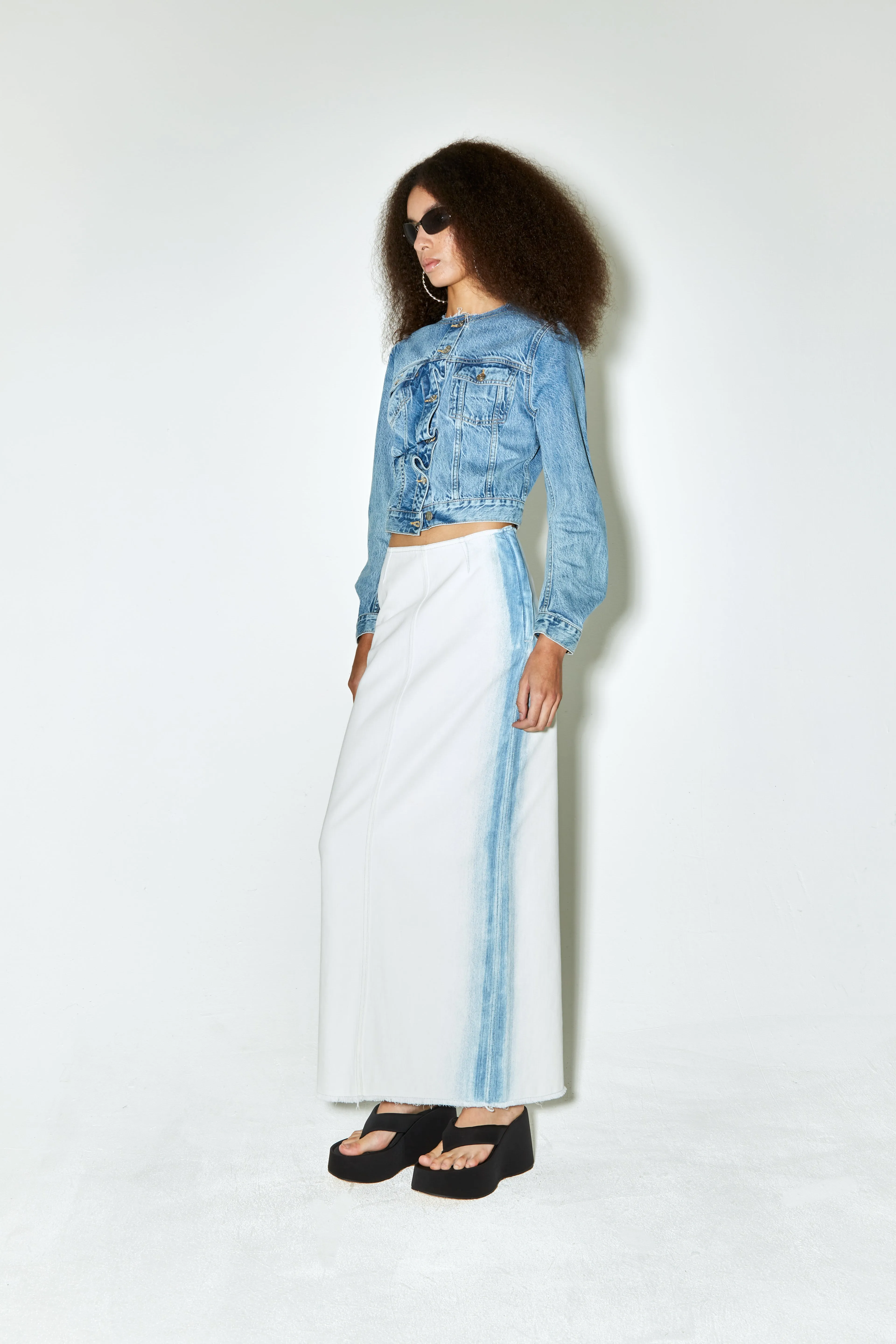 JINJI skirt blue side strip on white denim