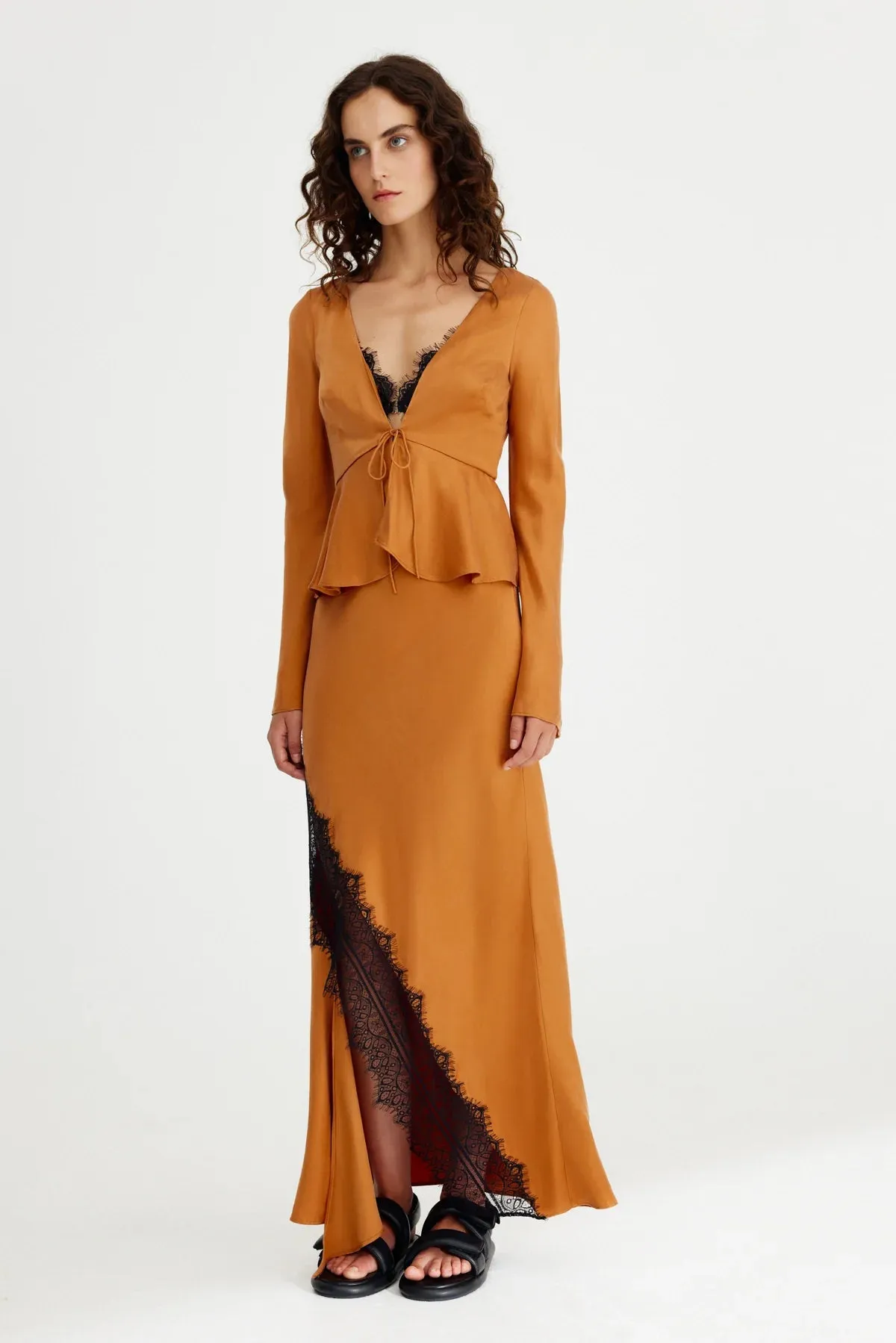 Significant Other Helaina Midi Skirt Caramel